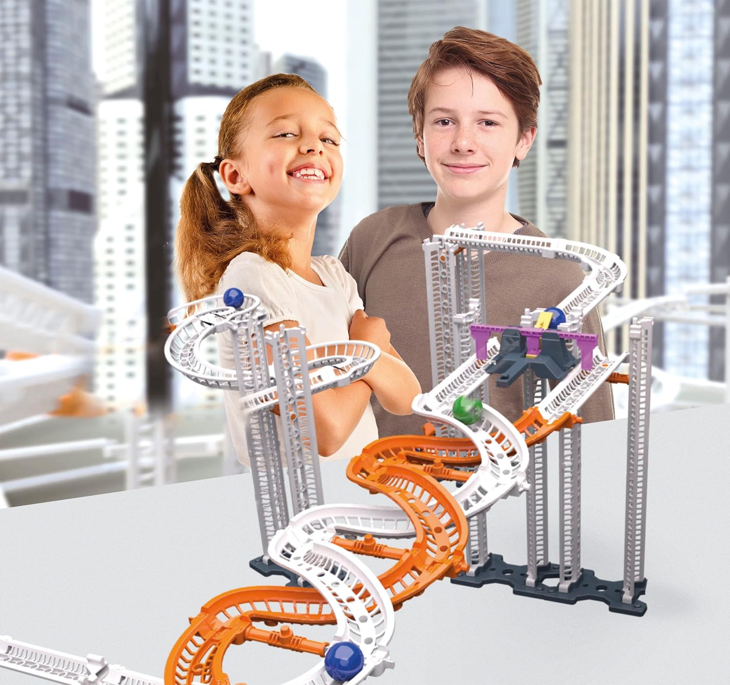 Clementoni Action and Reaction Glow Effect