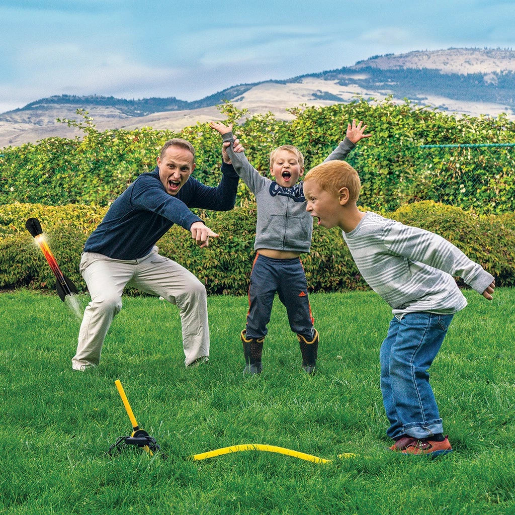 National Geographic Light-Up Air Rockets