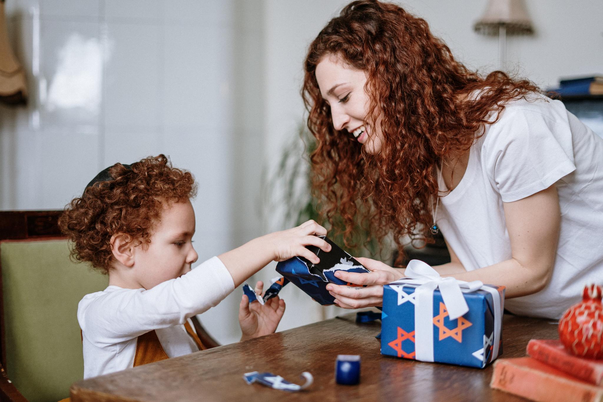 30 Best Gifts for 10 Year Old Boys in Singapore (2022)
