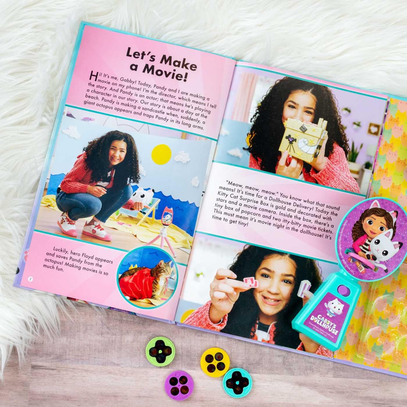 Movie Theatre Storybook & Movie Projector: Gabbys Dollhouse