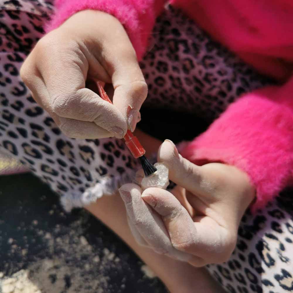 House of Marbles Dig Discover Gem Stones