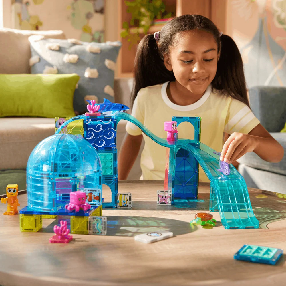 Magna-Tiles Undersea Adventure