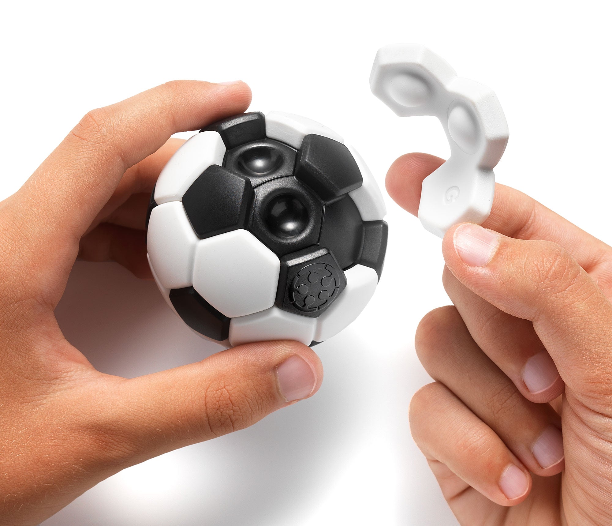 SmartGames Plug & Play Ball