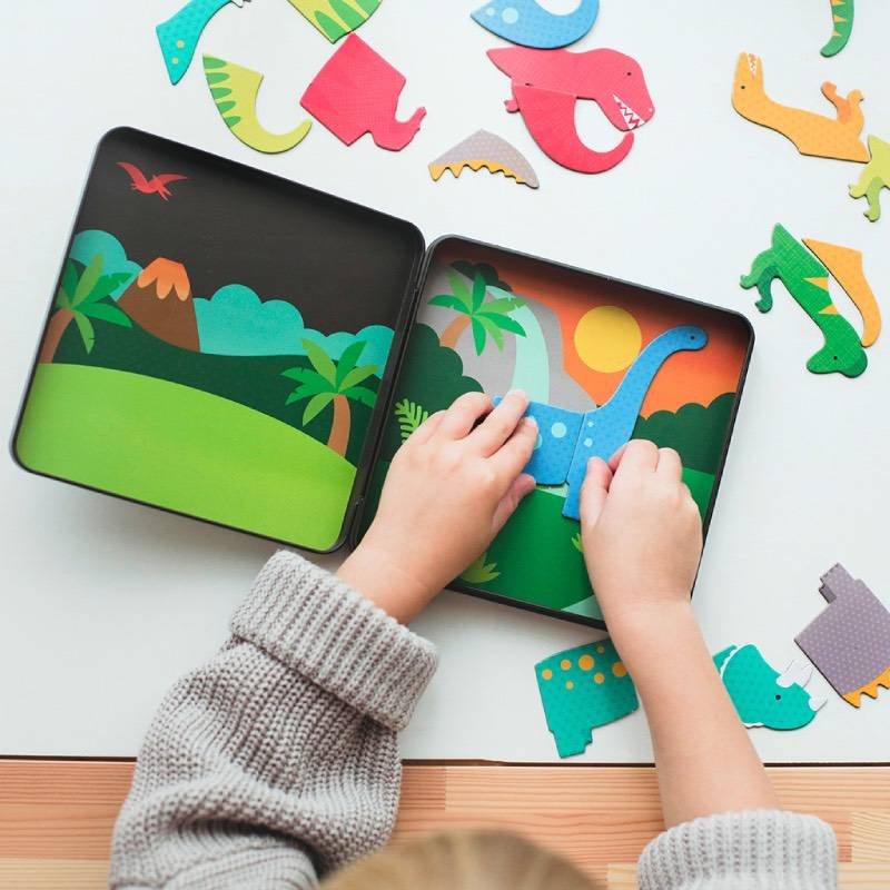 Petit Collage On-the-Go Magnetic Play Set: Dinosaur Kingdom